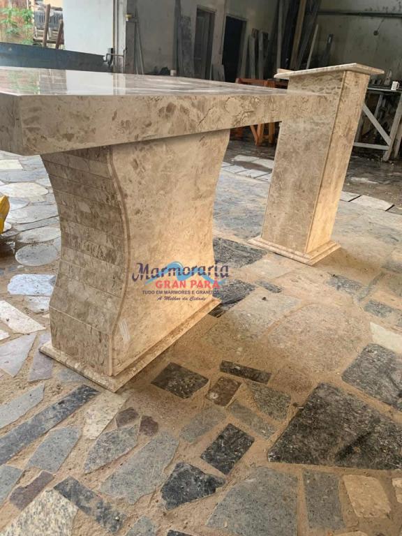 Mesa de Altar e Zambões